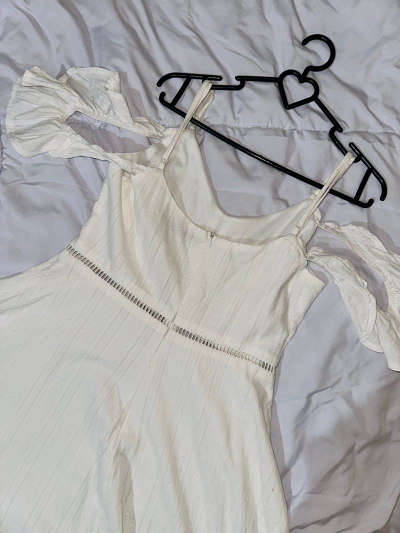 Dress putih selutut, foto 3