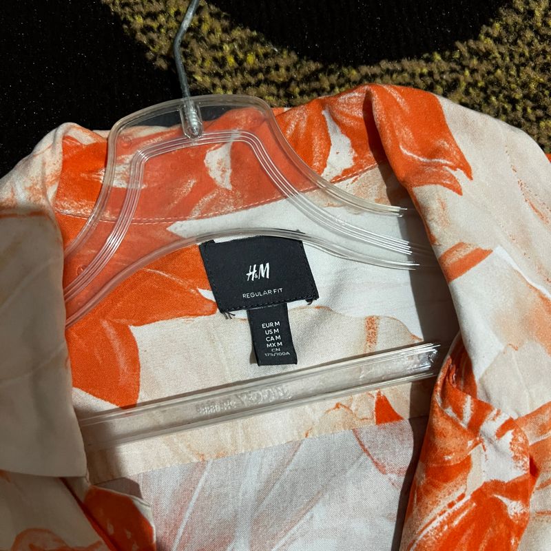 Kemeja H&M bunga orange, foto 2