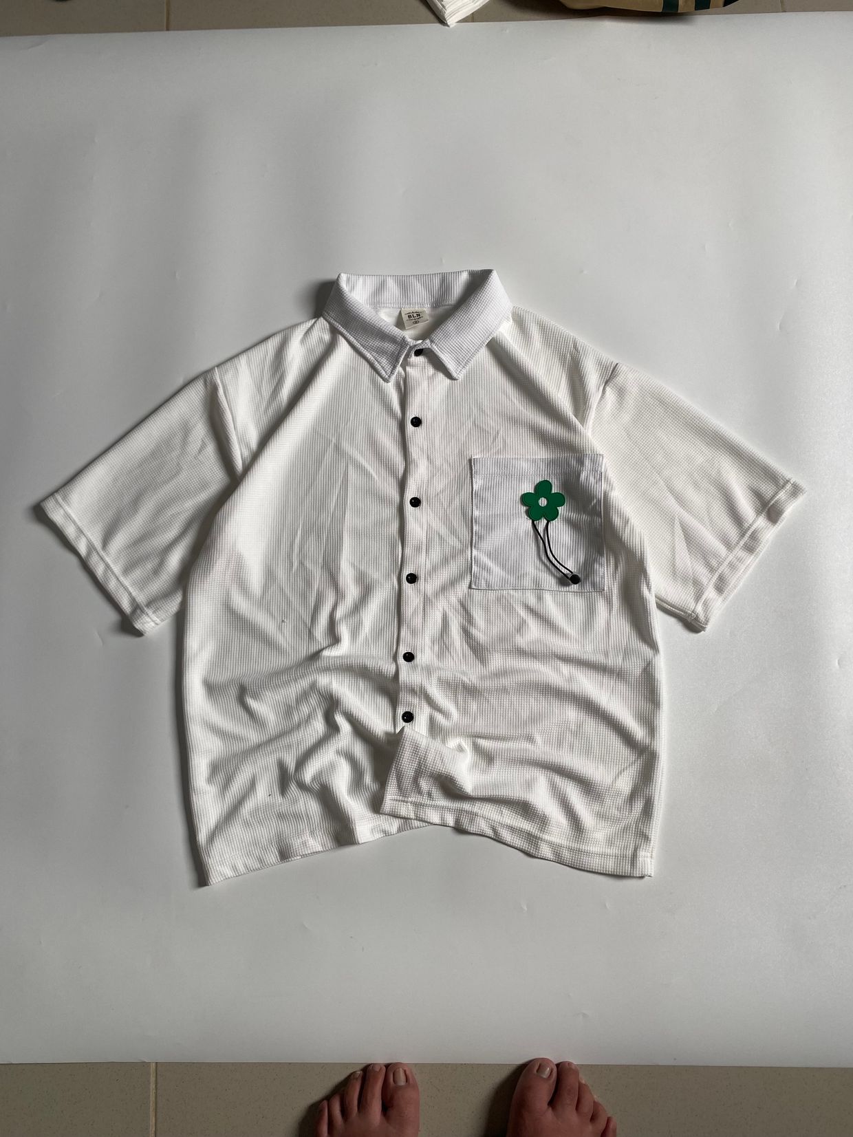 Minimalist Casual Casual shirt Pria white