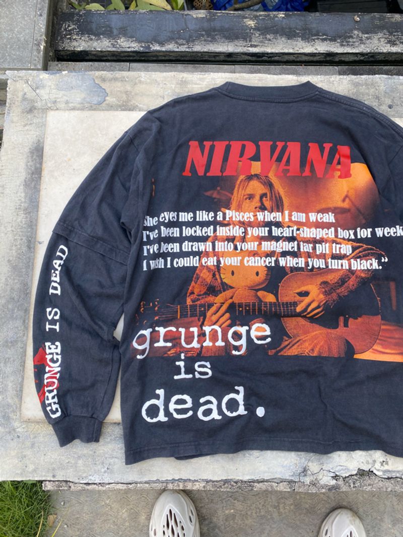 Nirvana Grunge Is Dead Longsleeve By Bootsup, foto 3