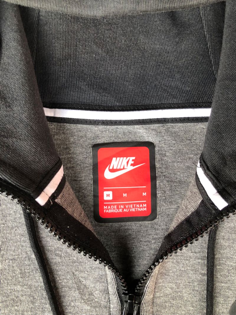 nike tech, foto 3