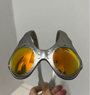 OAKLEY OVER THE TOP Sunglasses Yellow Lens Silver Flame USED