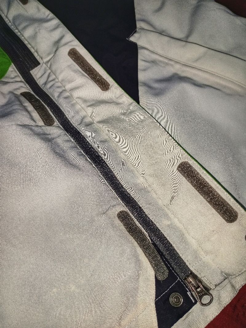 ESTIVO Snowboarding Jacket – High Quality Clothes, foto 3