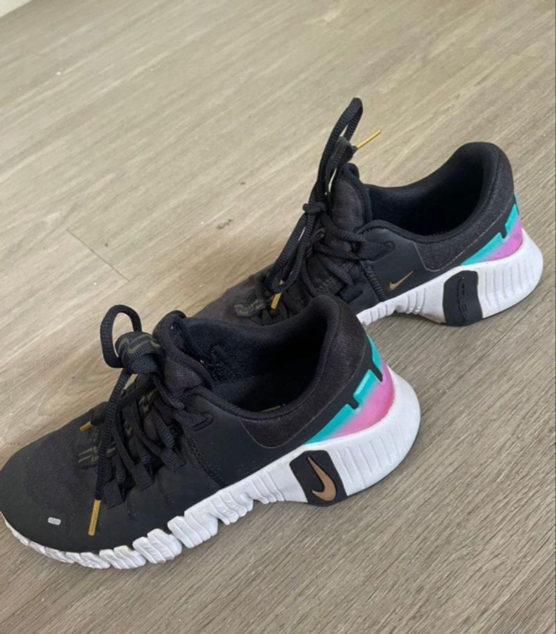 Nike free metcon premium Preloved