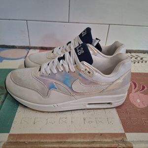 Sepatu Nike Air Max 1 Amd Size 44 / 28 cm