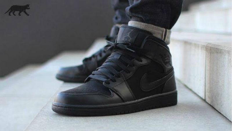 AIR JORDAN 1 MID TRIPLE BLACK, foto 10