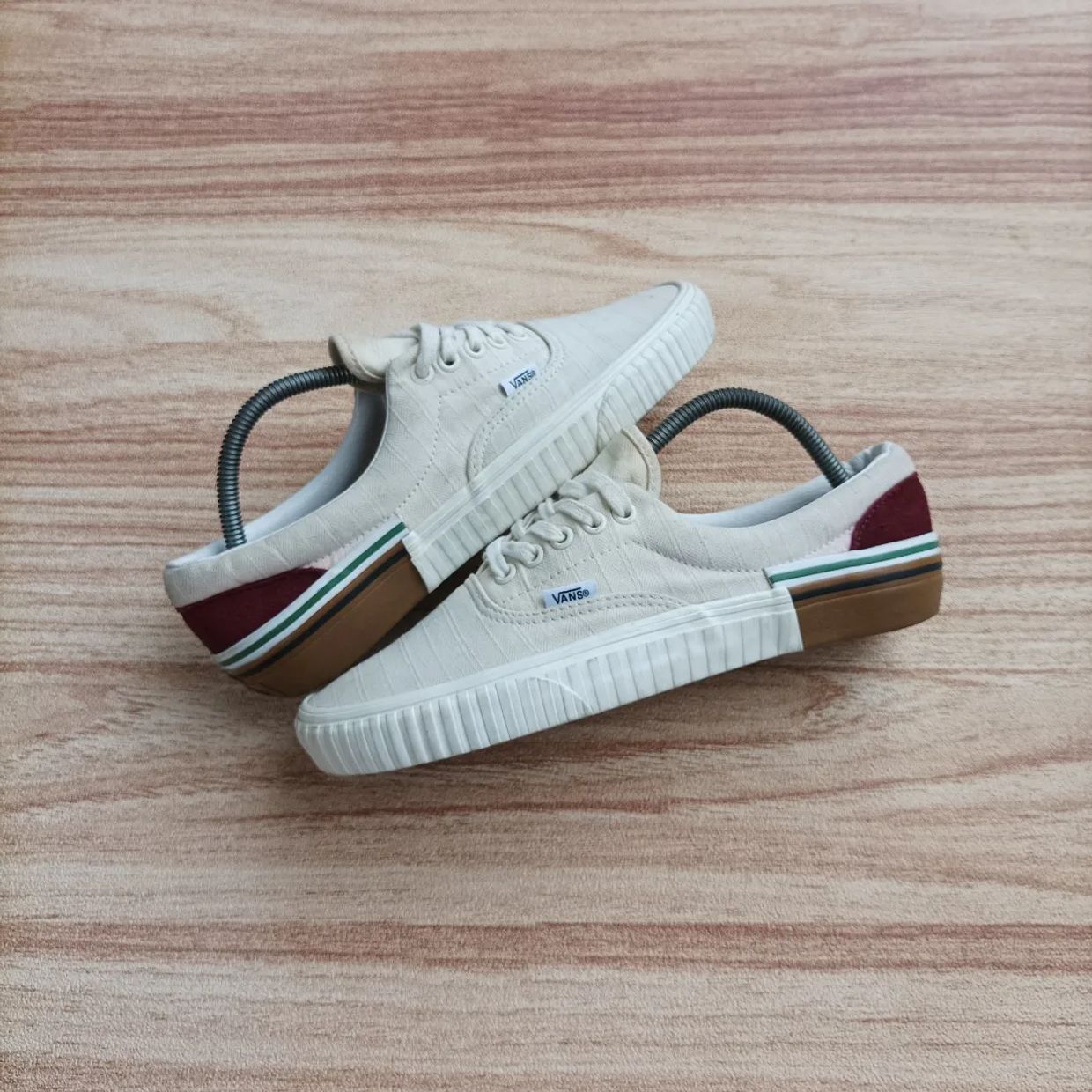 VANS Gorpcore Casual Sneakers Pria white brown