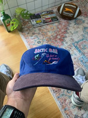 Vtg Twotone Hat Arctic Man