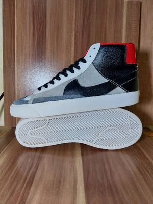 Nike Blazzer Mid 77