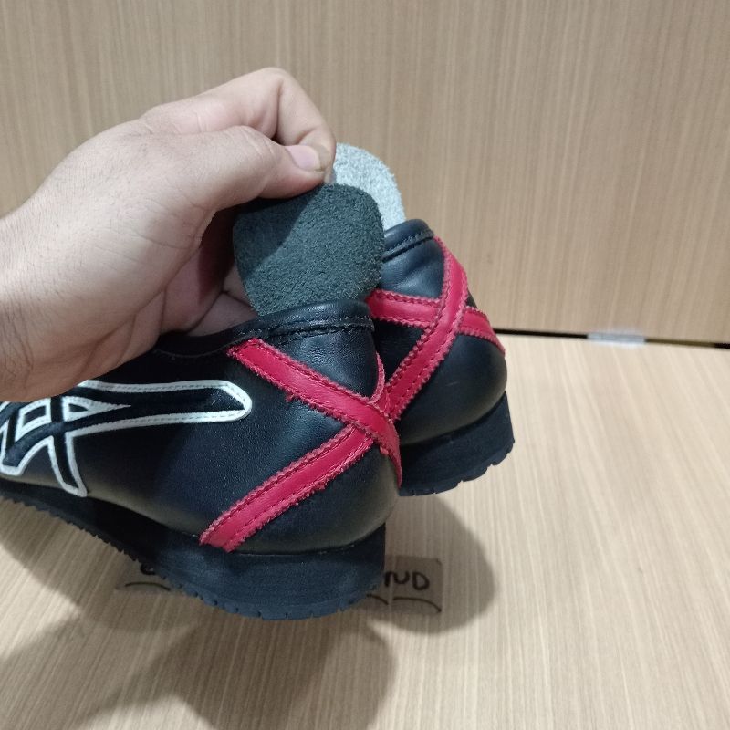 Onitsuka Givenchy, foto 4