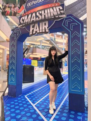 Atasan hitam