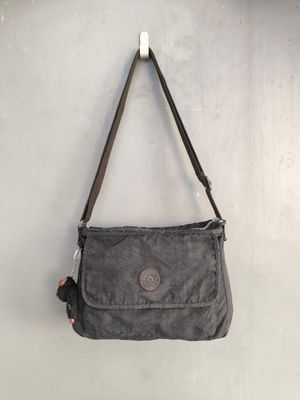 Kipling Streetwear Casual Crossbody Bag Wanita black