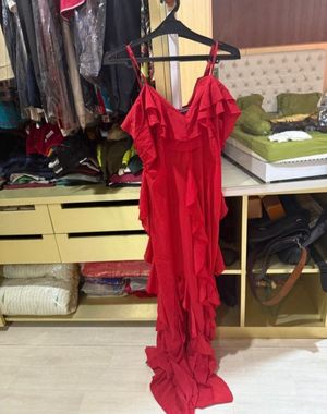 Dress pesta
