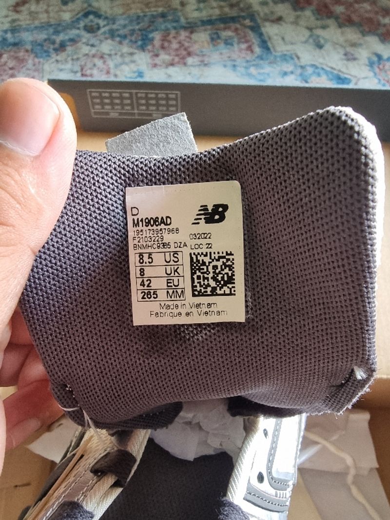 NB 19O6 A Tech Explosion Silver Metallic, foto 8