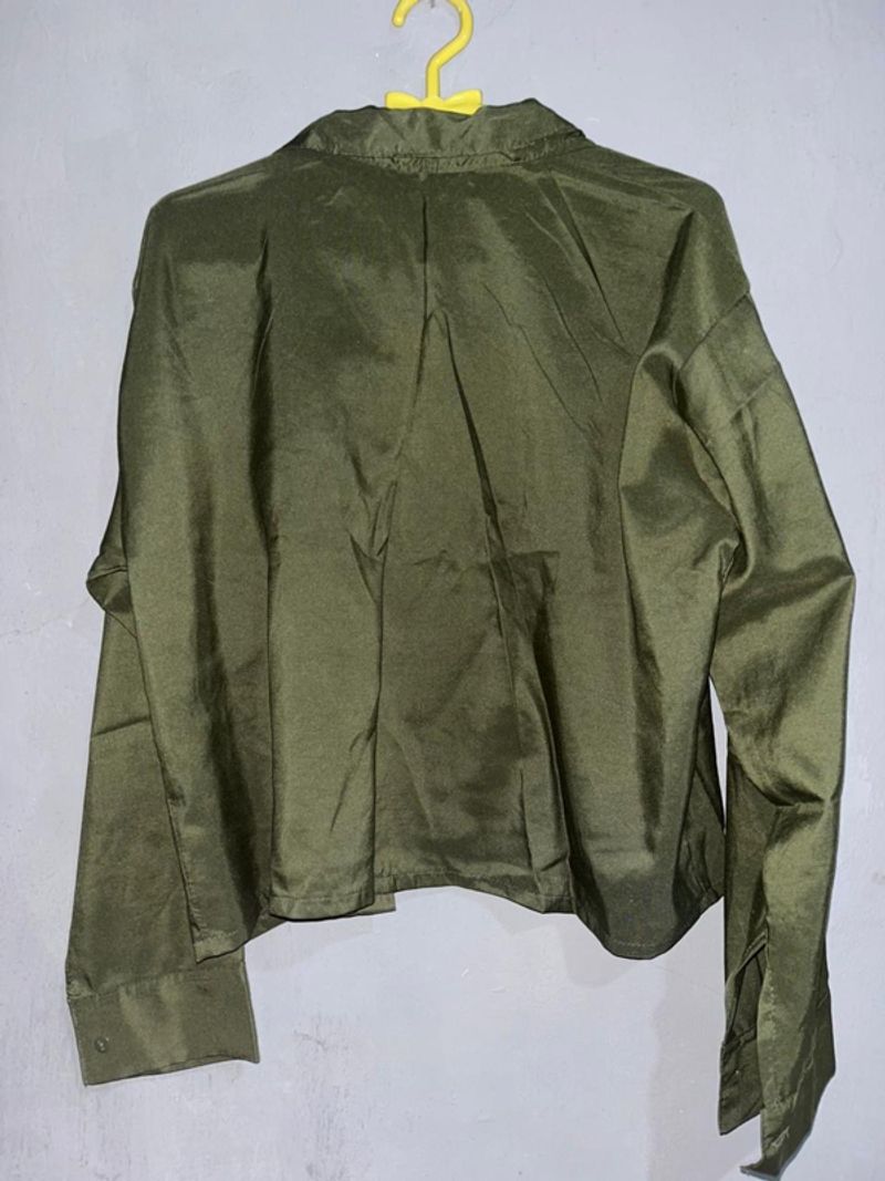 Kemeja Crop Army Basic, foto 2