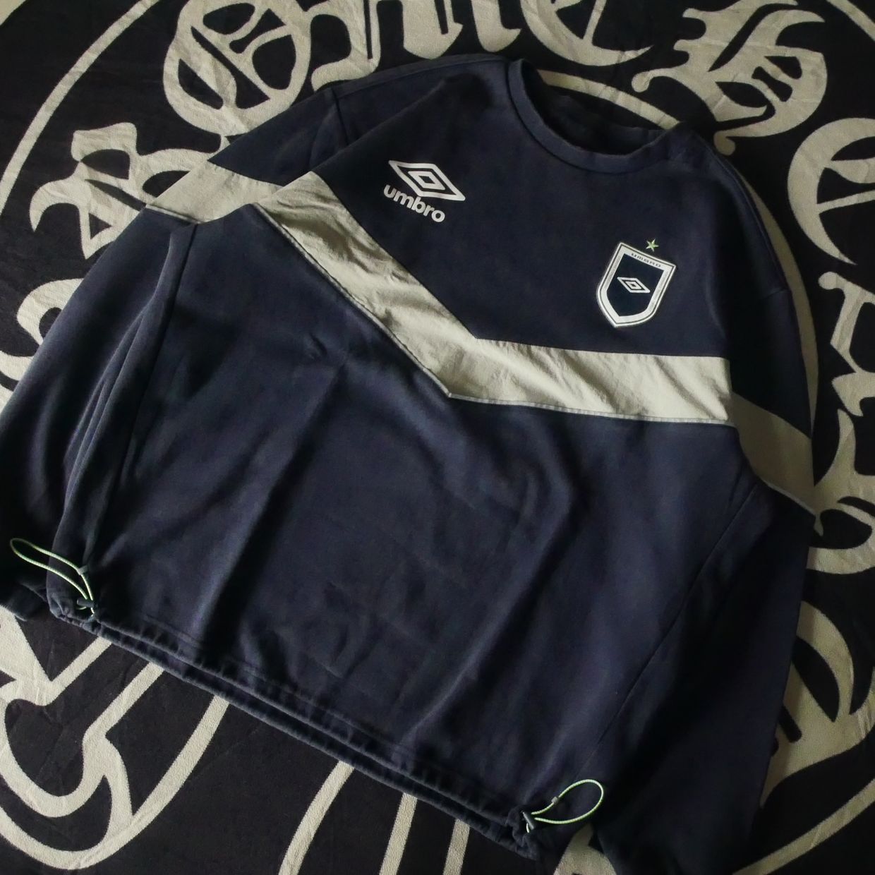 Umbro Streetwear Sportswear Sweatshirt Pria navy