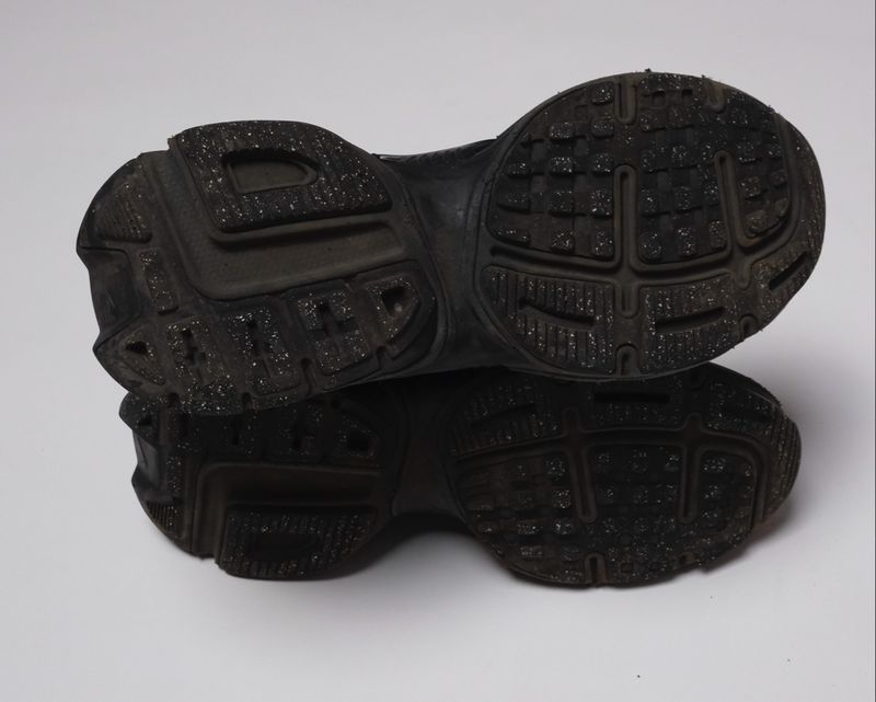 NIKE V2K Black Dark Smoke Gray, foto 3