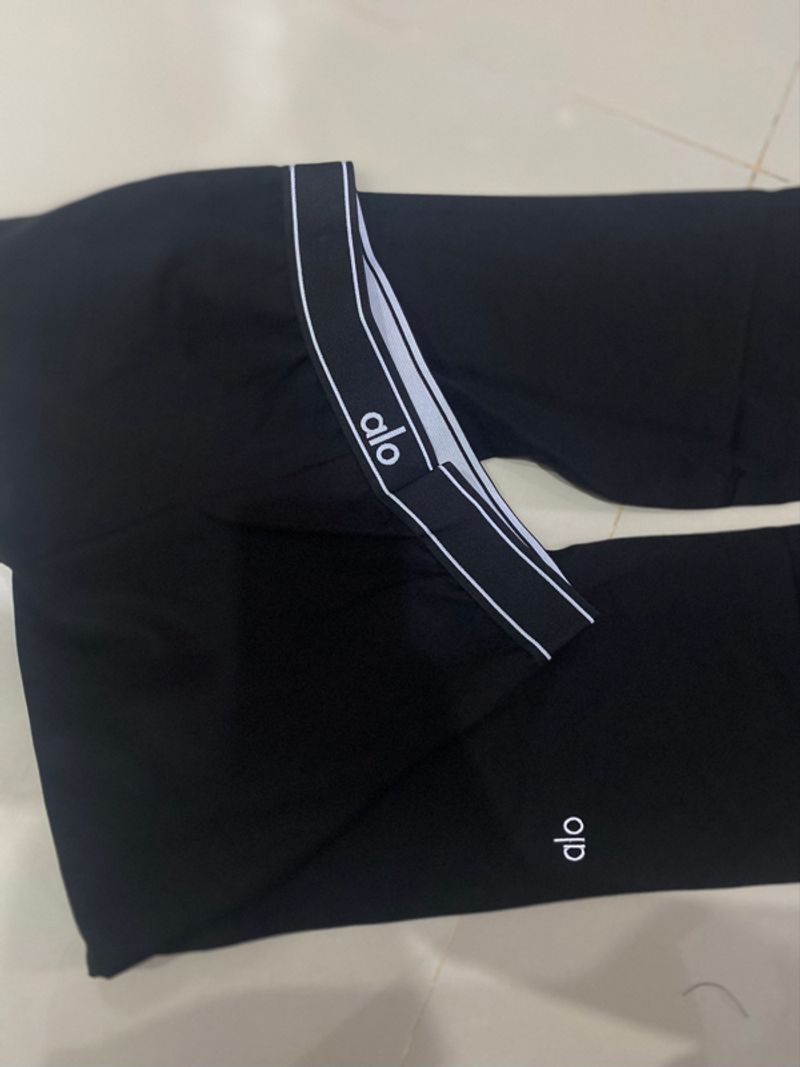 Set Alo Yoga Suit Spring 2021 Collection, foto 7