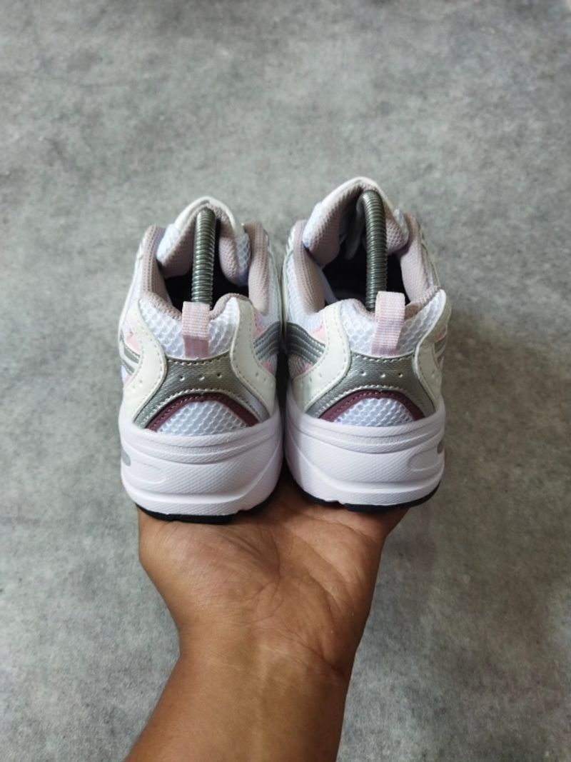 NEW BALANCE 530, foto 6