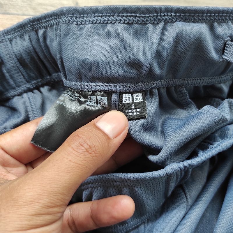 Celana pendek uniqlo running / lari size S, foto 4