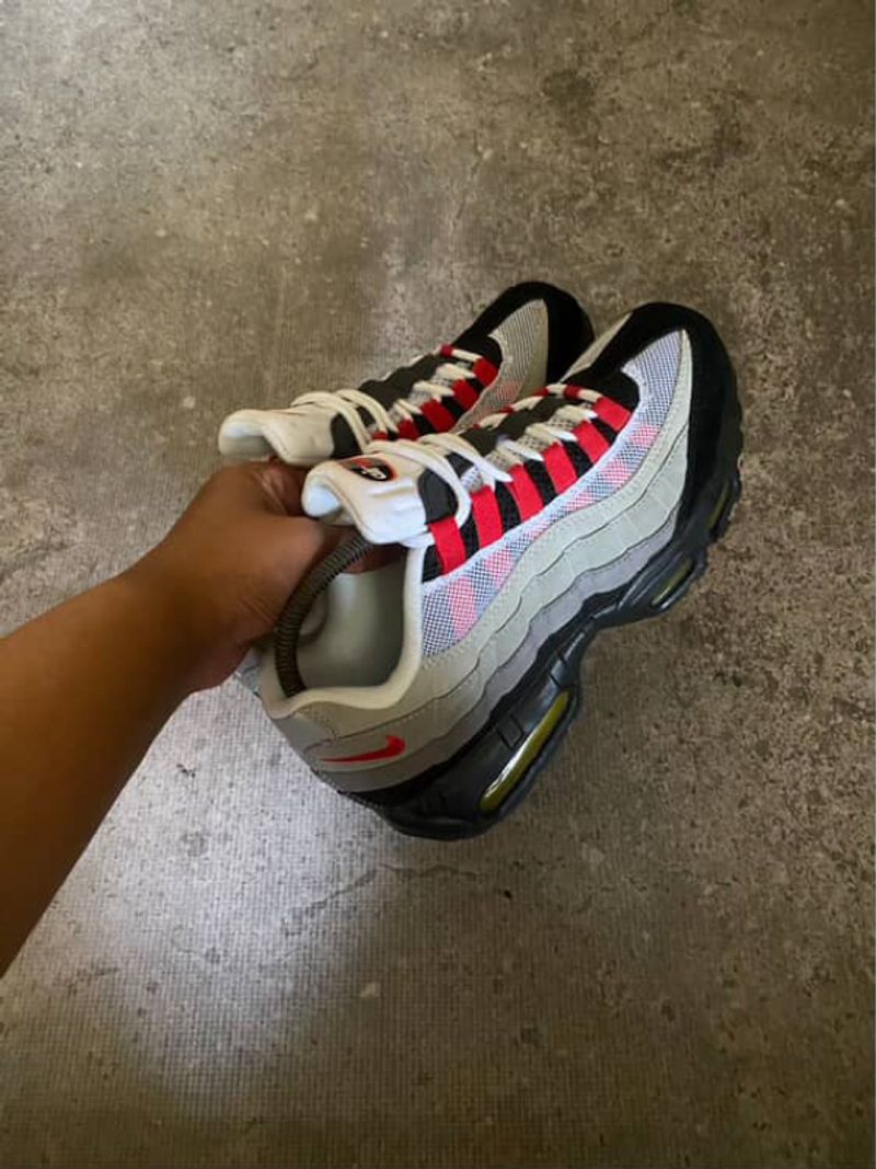 Sepatu Am 95, foto 3