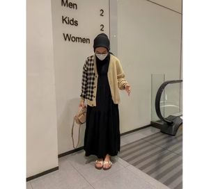 Cardi / Cardigan / Outer