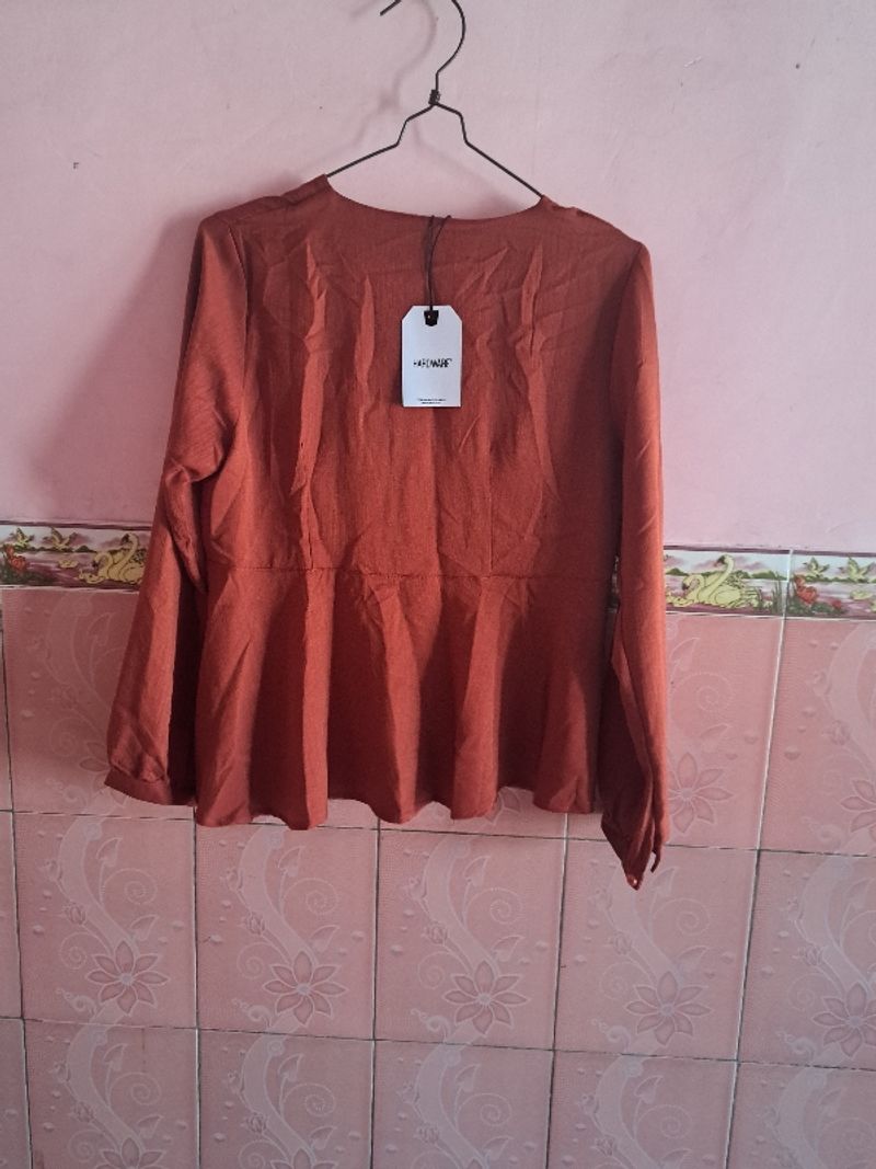 Atasan hardware merah bata, foto 3