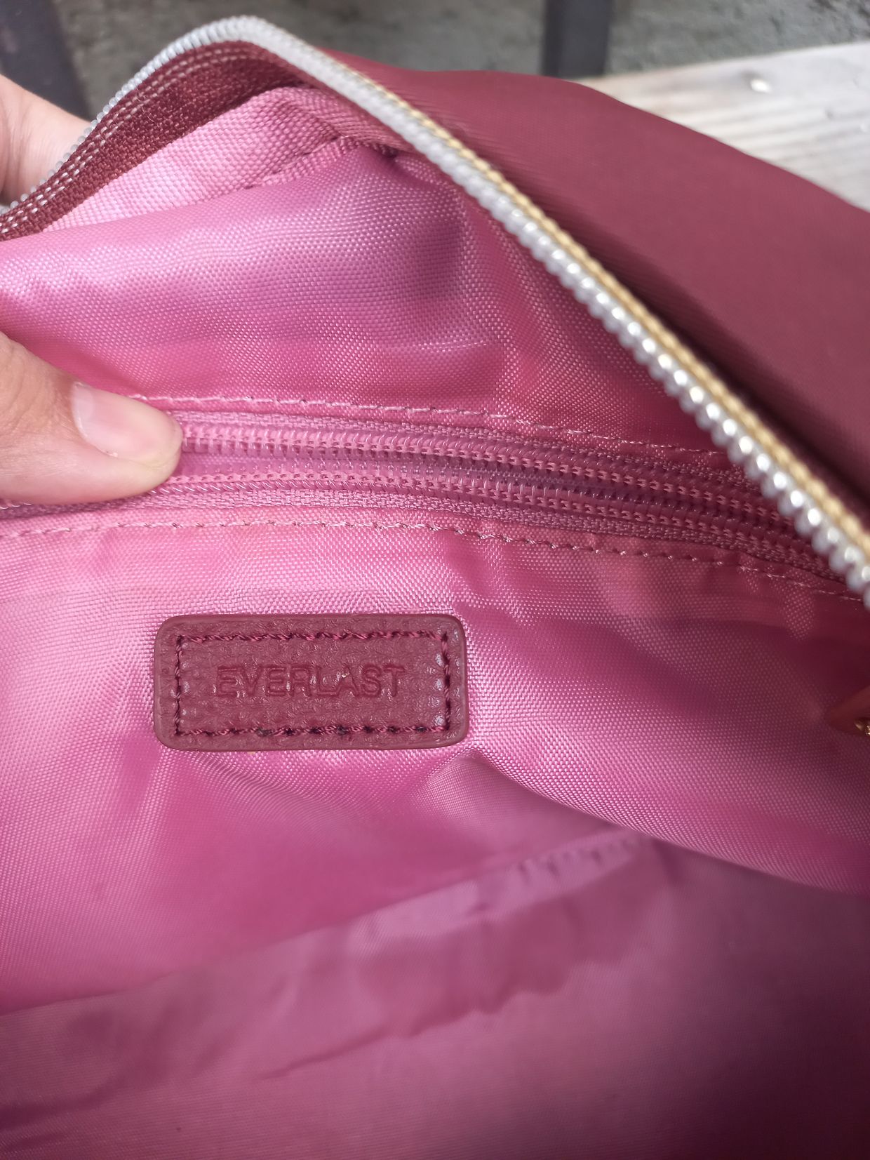 Sling bag nylon Everlast Warna maroon, foto 3