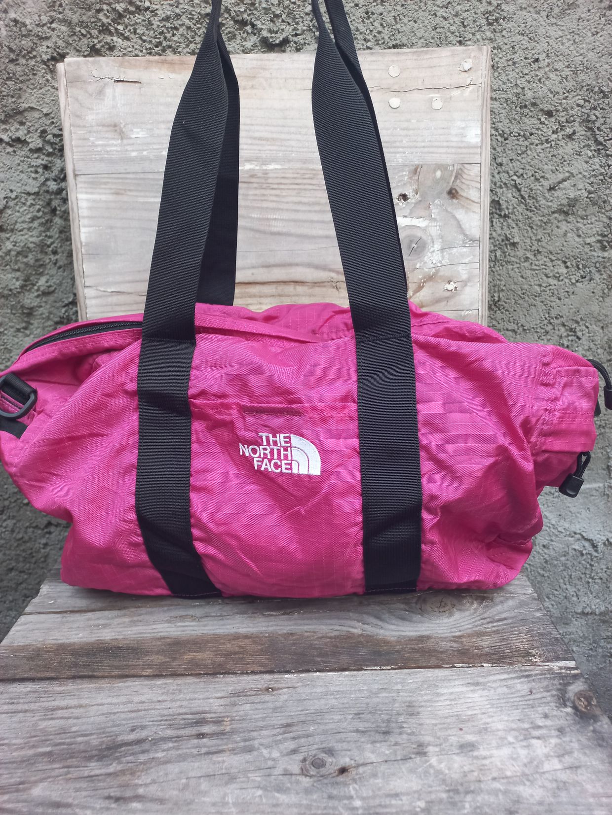 Tas olahraga fuchsia Tidak ada tag
