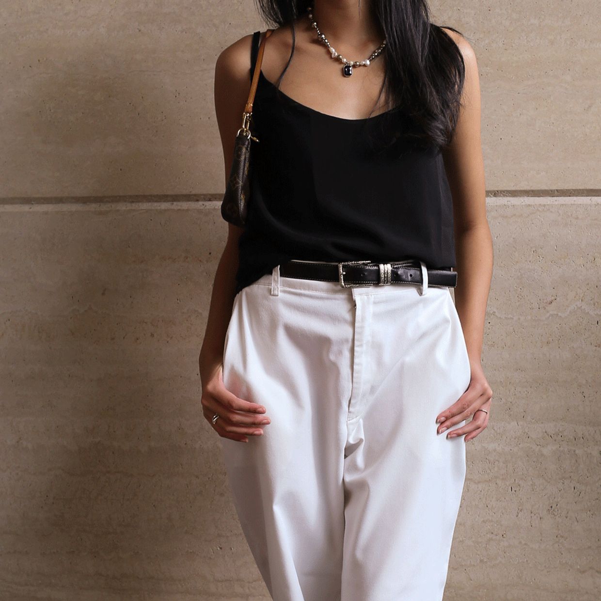 Black Flowy Tank Top 🩸 Fit