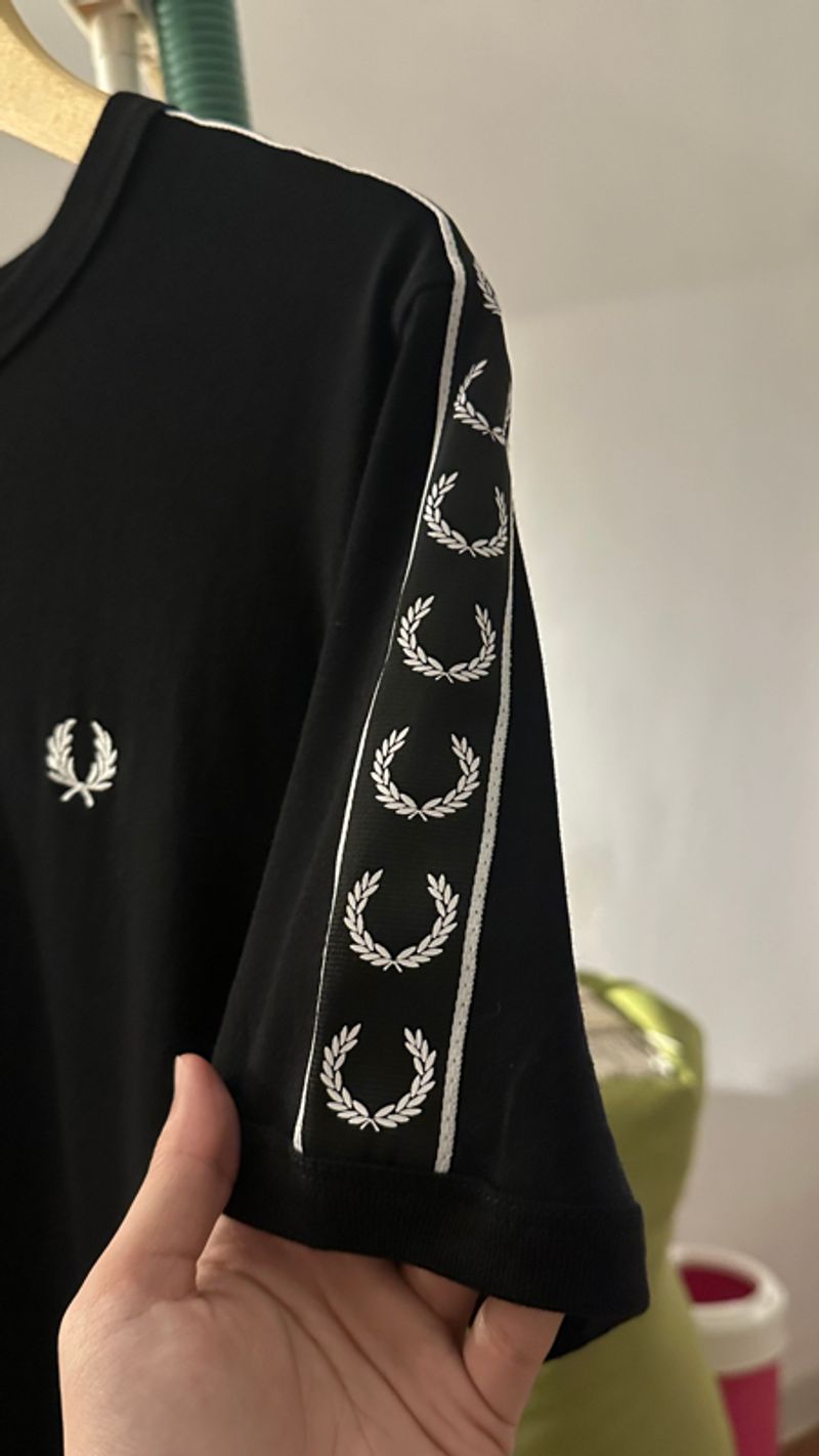 T shirt fred perry tapped black, foto 4