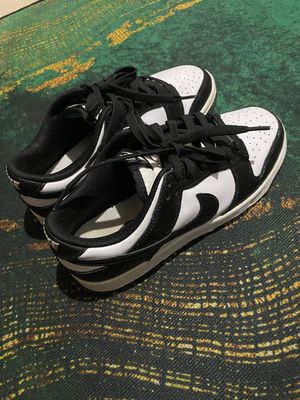 NIKE DUNK PANDA