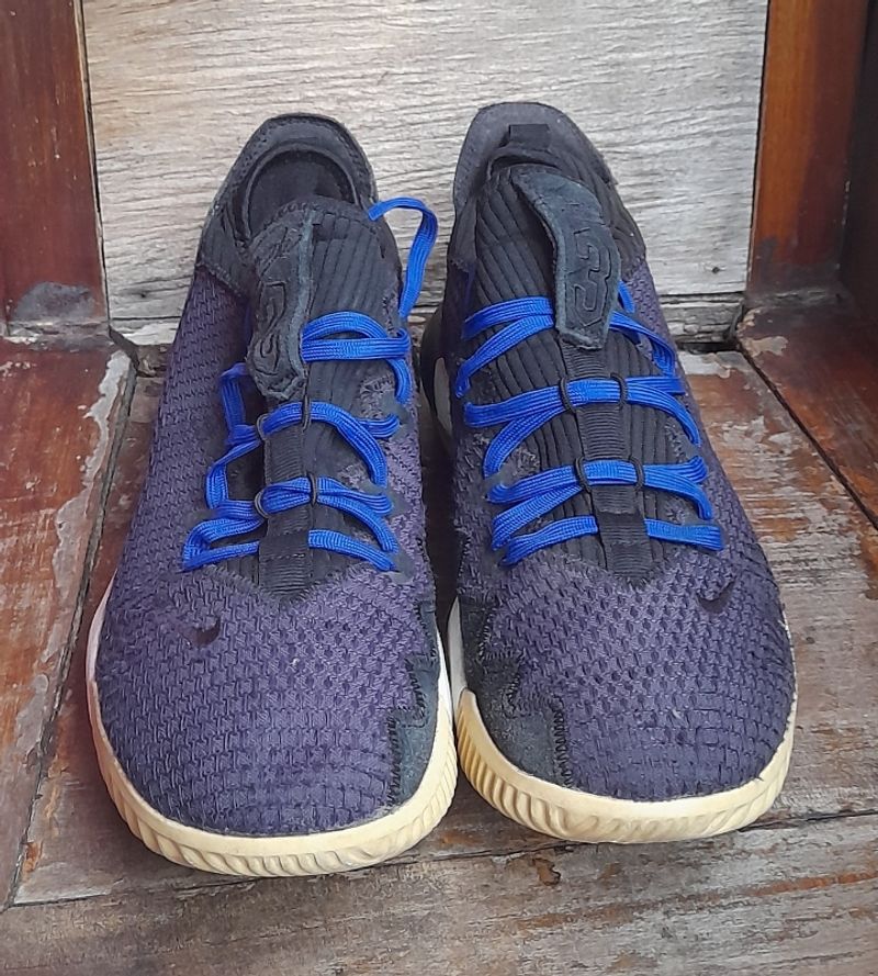Sepatu adidas running size 45, foto 2