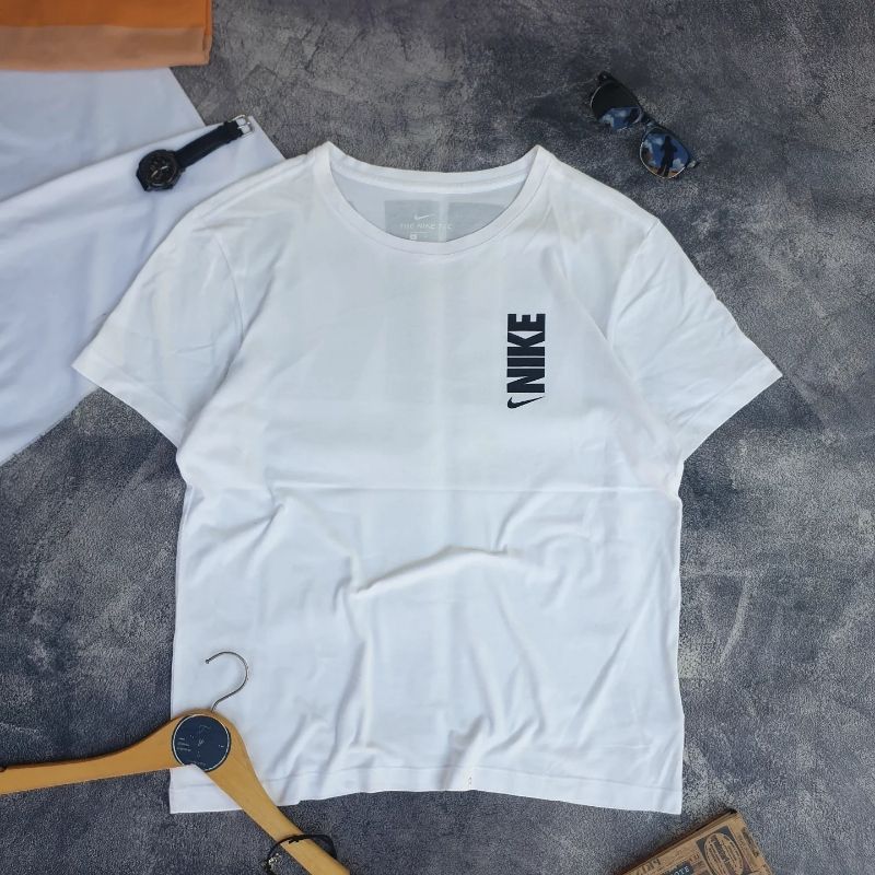FY 1285 - nike big logo spellout tshirt, foto 4