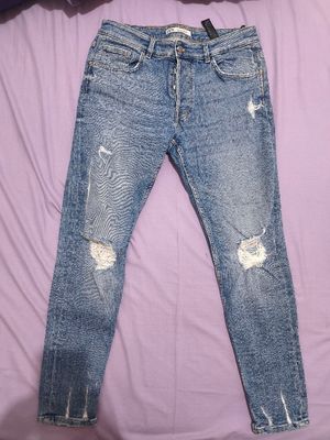 Zara man ripped jeans