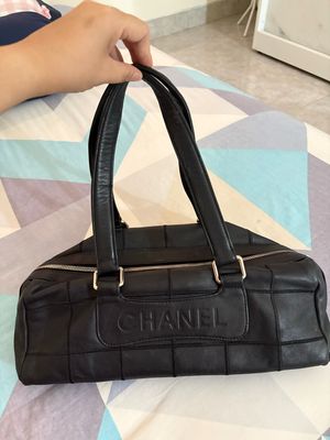 Shoulder bag ala CHANEL