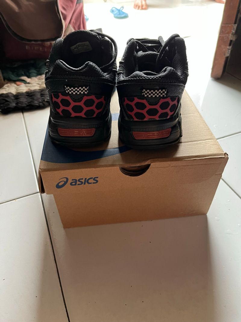 Sepatu ASICS, foto 5