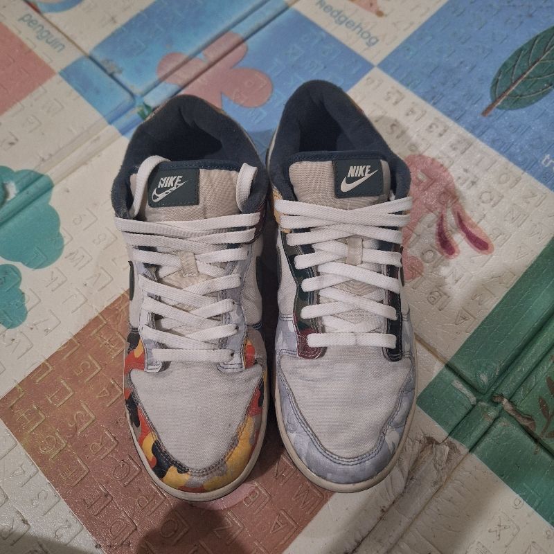 Sepatu Nike SB Dunk Size 43 / 27,5 cm, foto 2