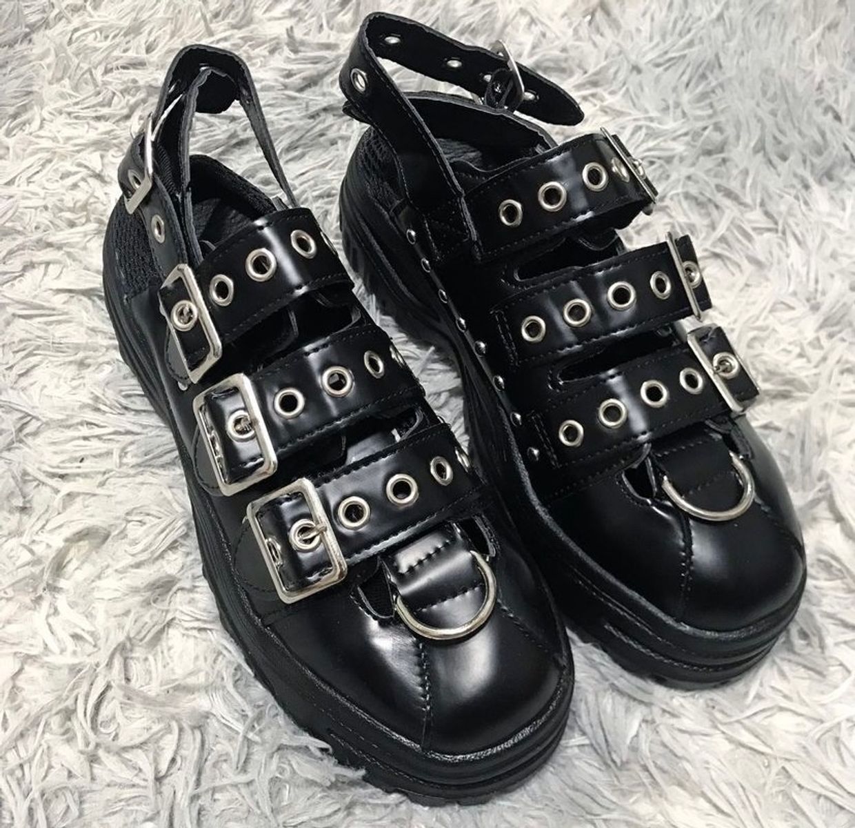 Grunge Indie Platform Wanita black