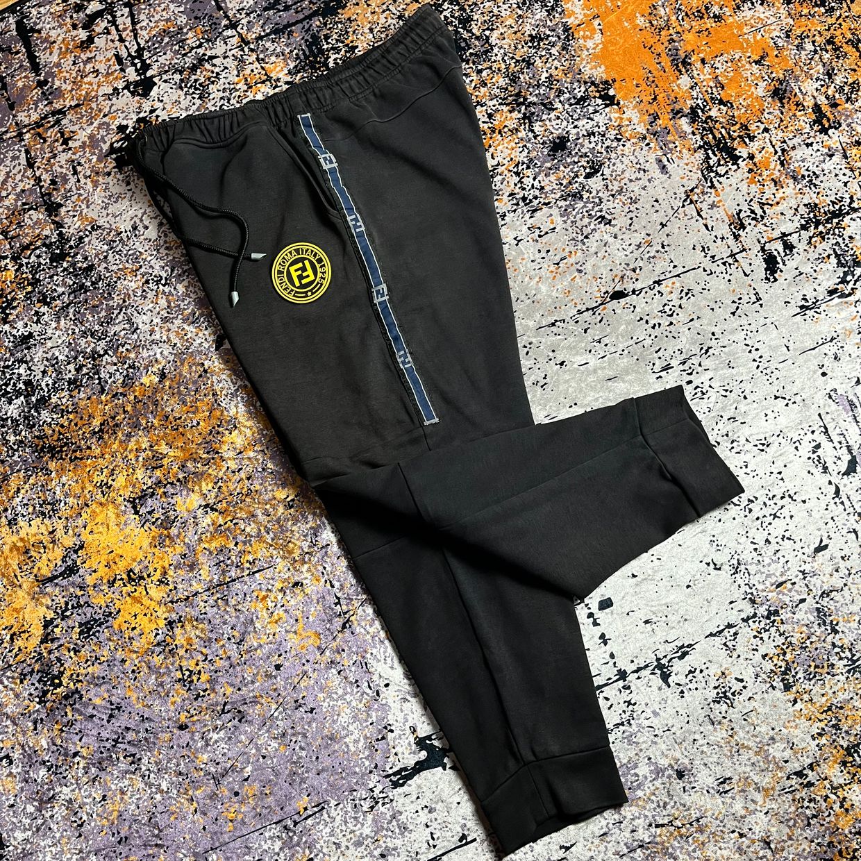 Fendi Luxury Sweatpants Joggers Pria black Preloved