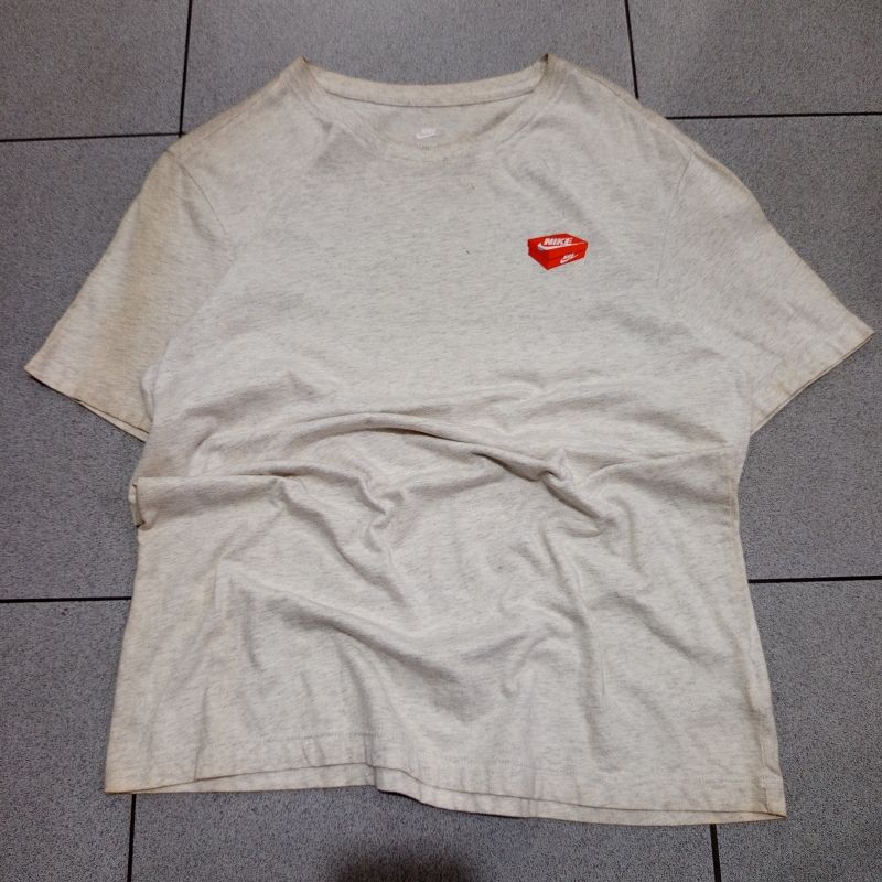Kaos Nike, warna putih, foto 2