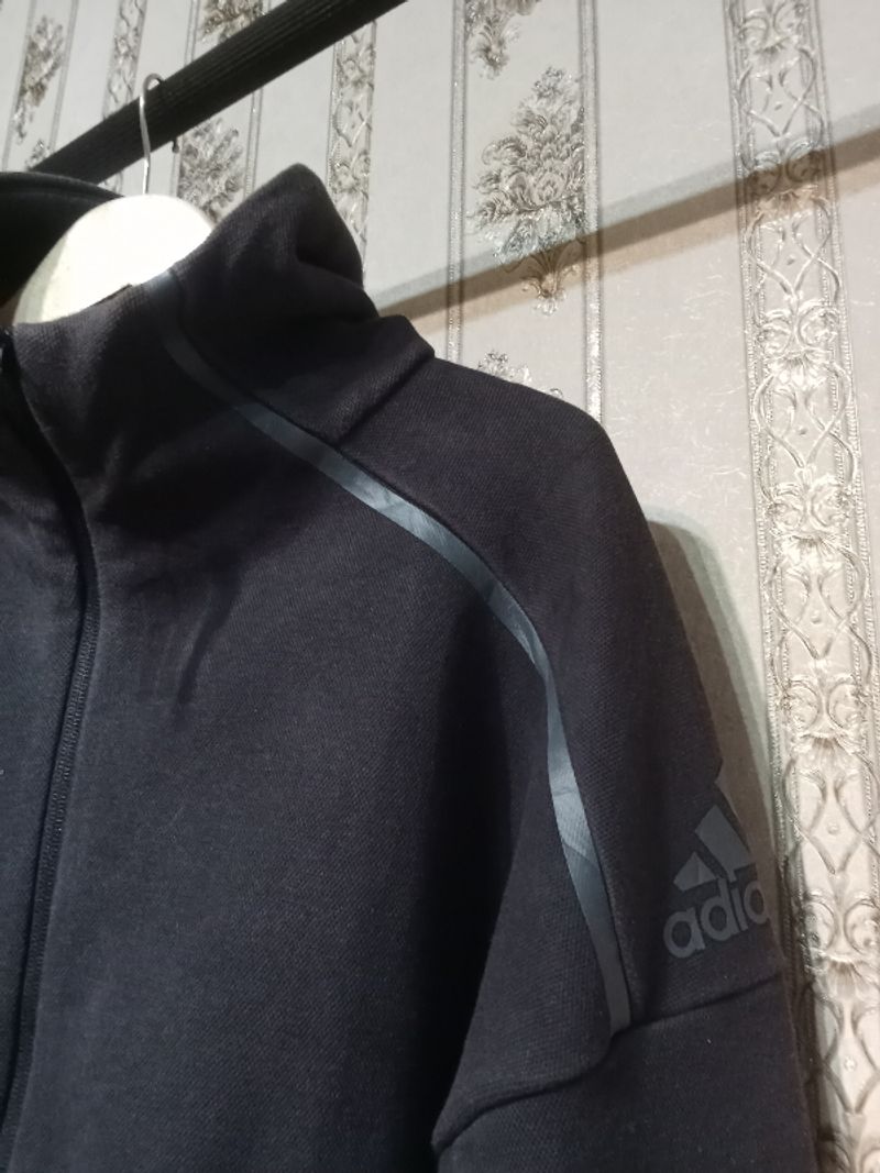 ZIP HODIE ADIDAS TECH, foto 2