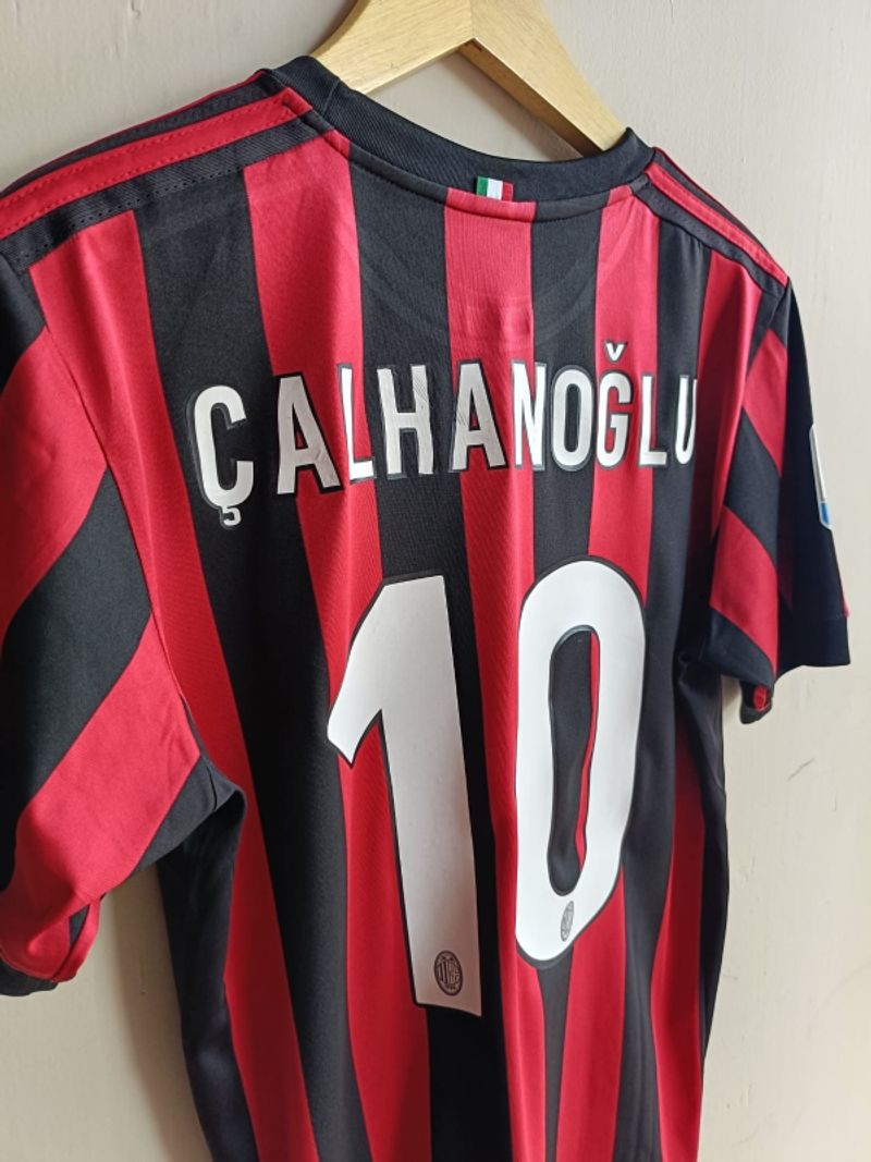 AC Milan Home 2017 Hakan Calhanoglu, foto 3