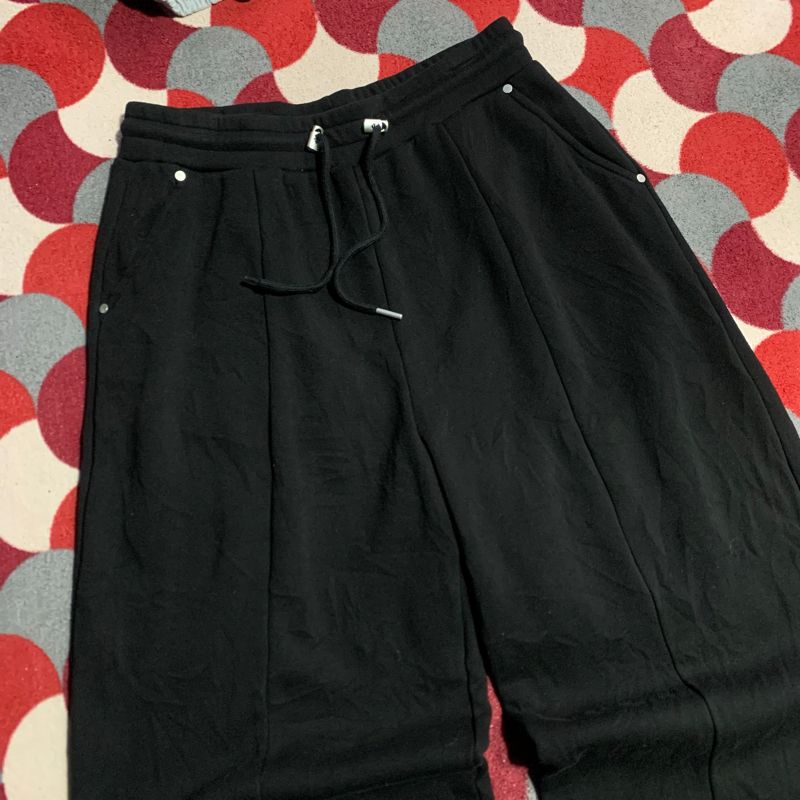 BAGGY SWEATPANTS HITAM, foto 3