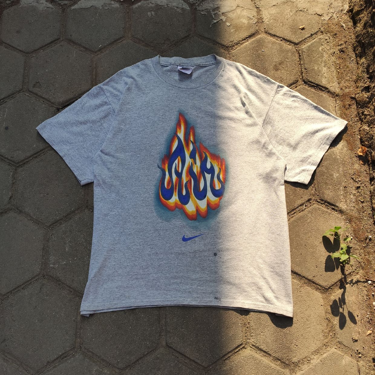 Nike Vintage Y2K T-shirt Pria gray