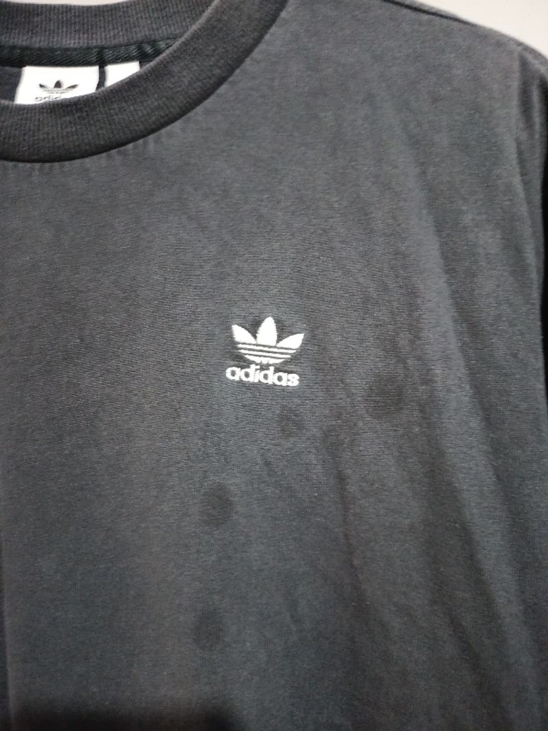 Kaos Adidas, foto 2