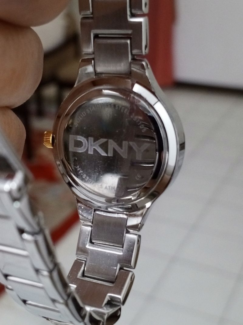 DKNY Casual Wanita silver, foto 3