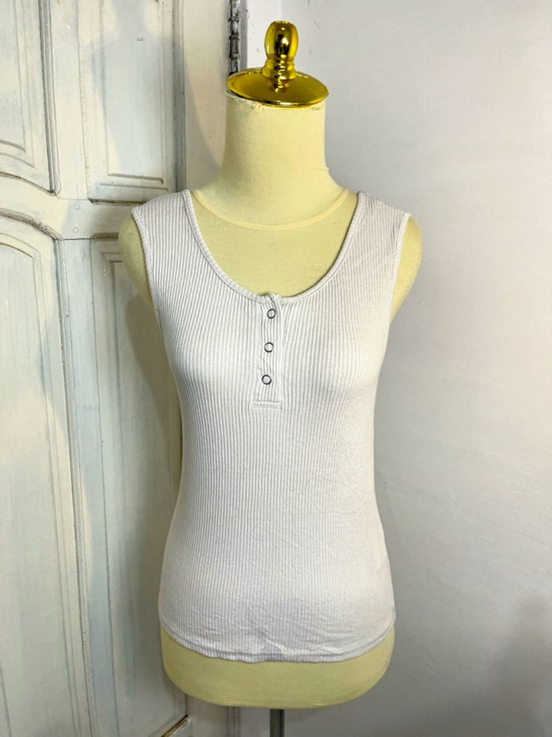 white ribbed knit henley tanktop fitted button front, foto 2