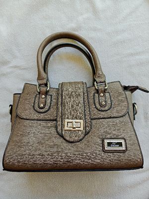 TAS ELVINA