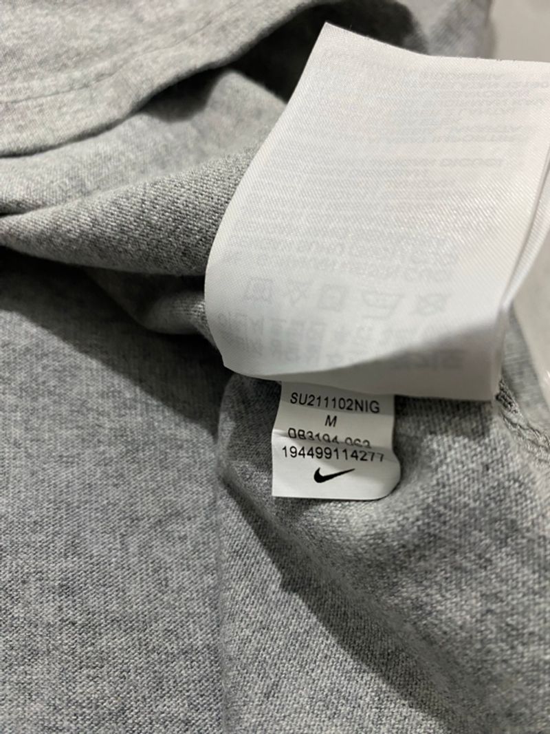Kaos Nike Center, foto 5